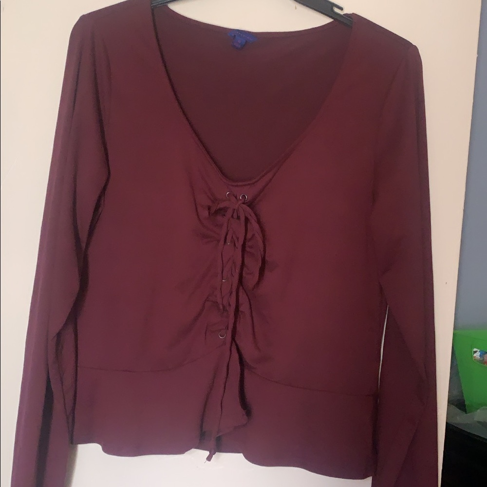 Burgundy long sleeve lace up top
